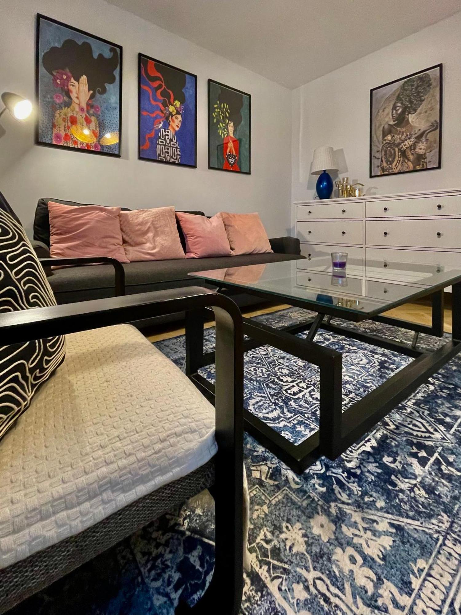 Kamaro Apartment